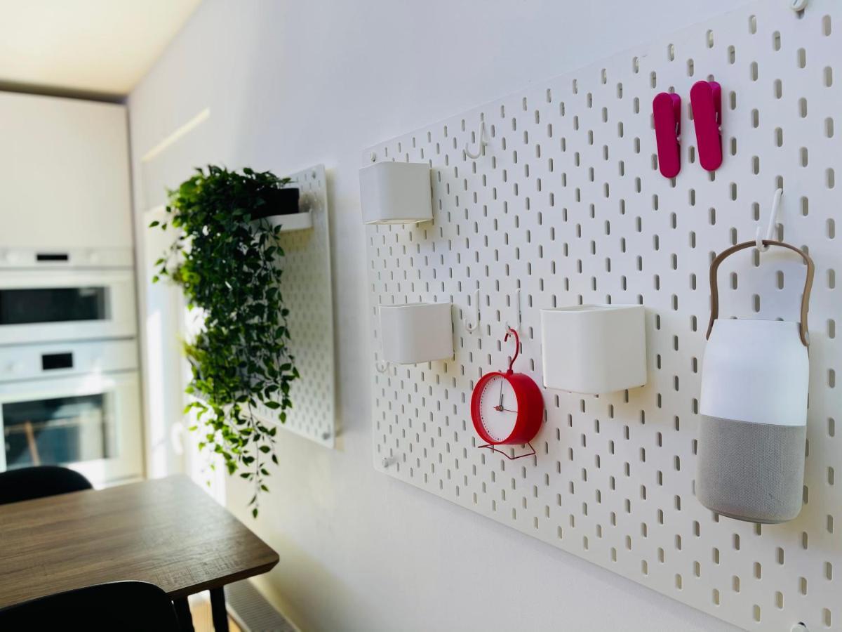 Violet Apartment By Alex Rafael ซาเกร็บ ภายนอก รูปภาพ